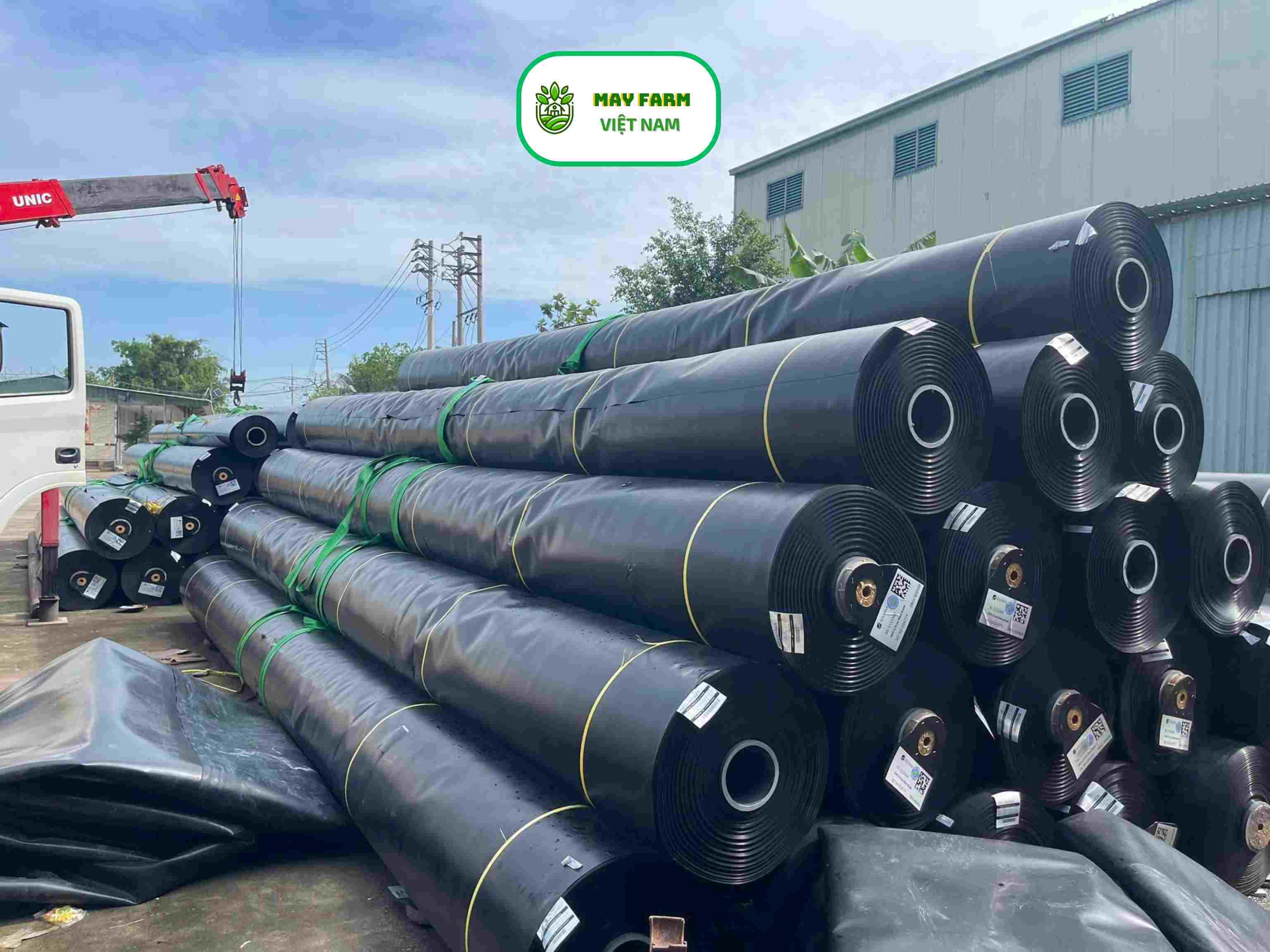 Giá Bạt Chống Thấm HDPE